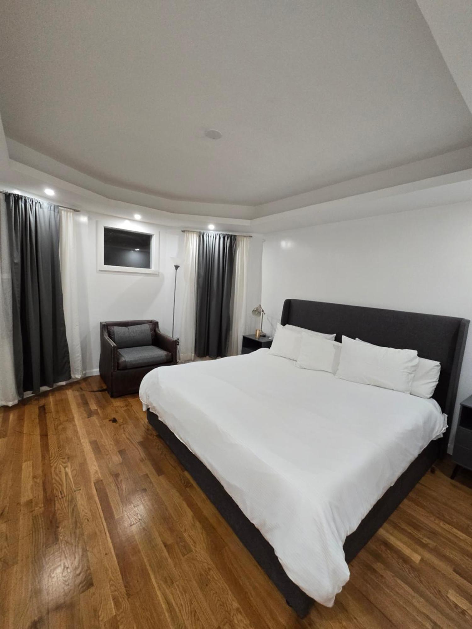 Beautiful Boston Bedroom - New Renovation Ngoại thất bức ảnh