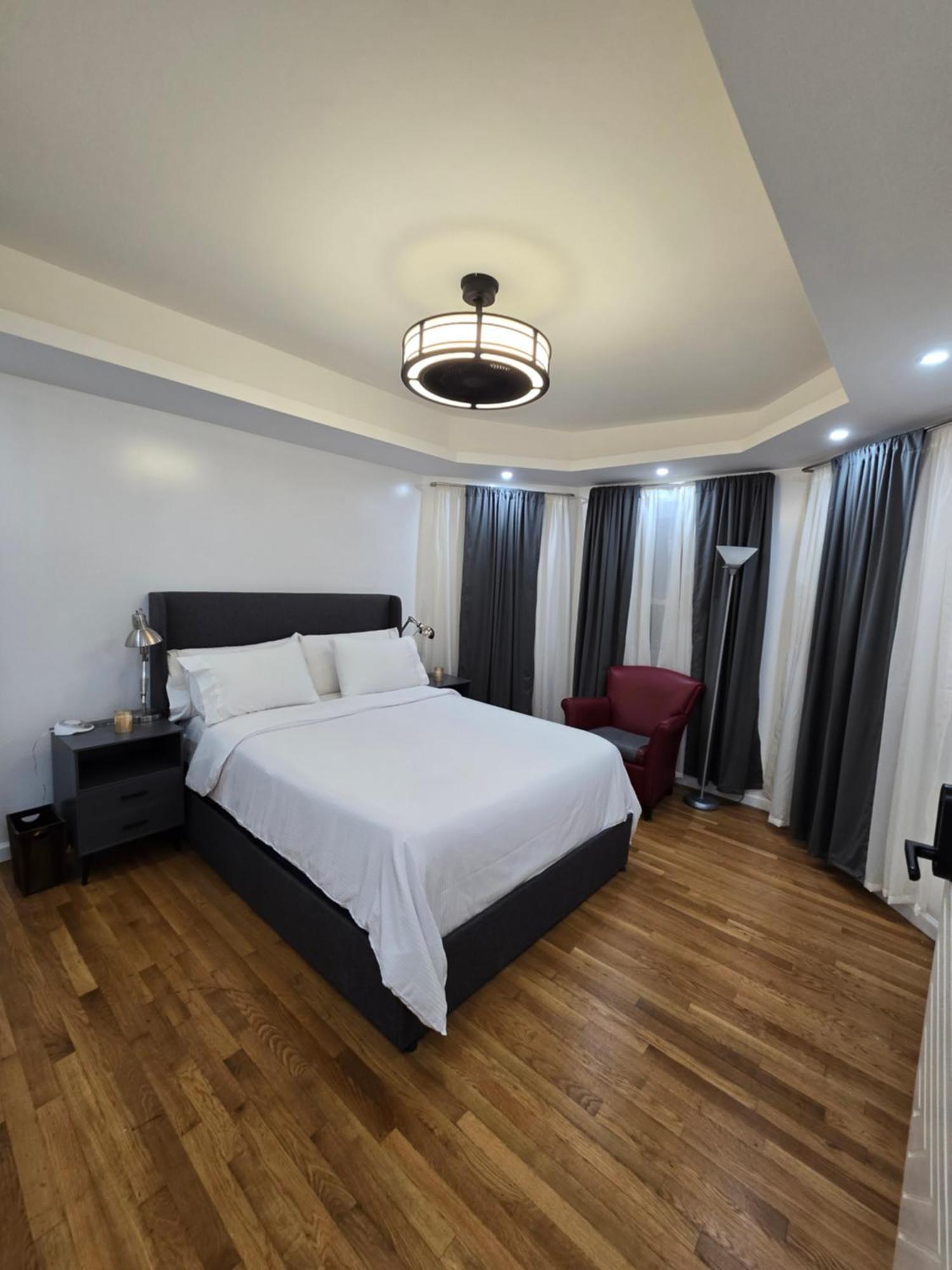 Beautiful Boston Bedroom - New Renovation Ngoại thất bức ảnh